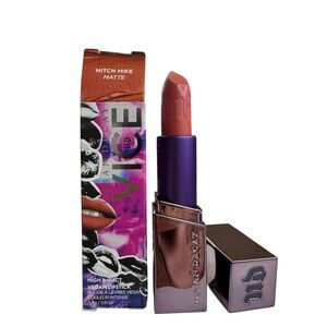 Urban Decay Lipstick Hitch Hike - High Impact Lipstick